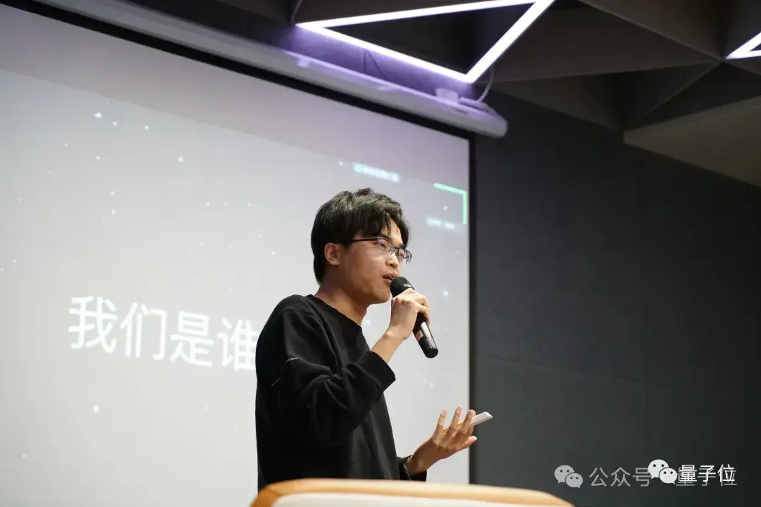 Kimi宕機打醒巨頭!阿里百度360連夜出手,大模型商業化廝殺開始