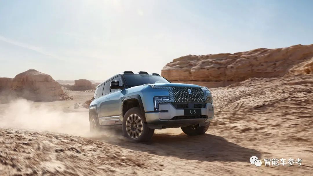 仰望U8智能堆滿:4nm芯片首上車,3激光雷達(dá)雙Orin,千匹動(dòng)力硬派越野109.8萬(wàn)開賣!