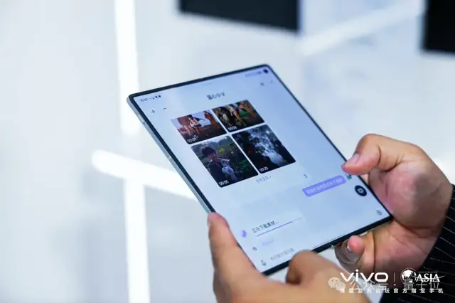 博鰲熱議AI大模型,人民網(wǎng)報告梳理產(chǎn)業(yè)機遇:端云結(jié)合/芯片/開源