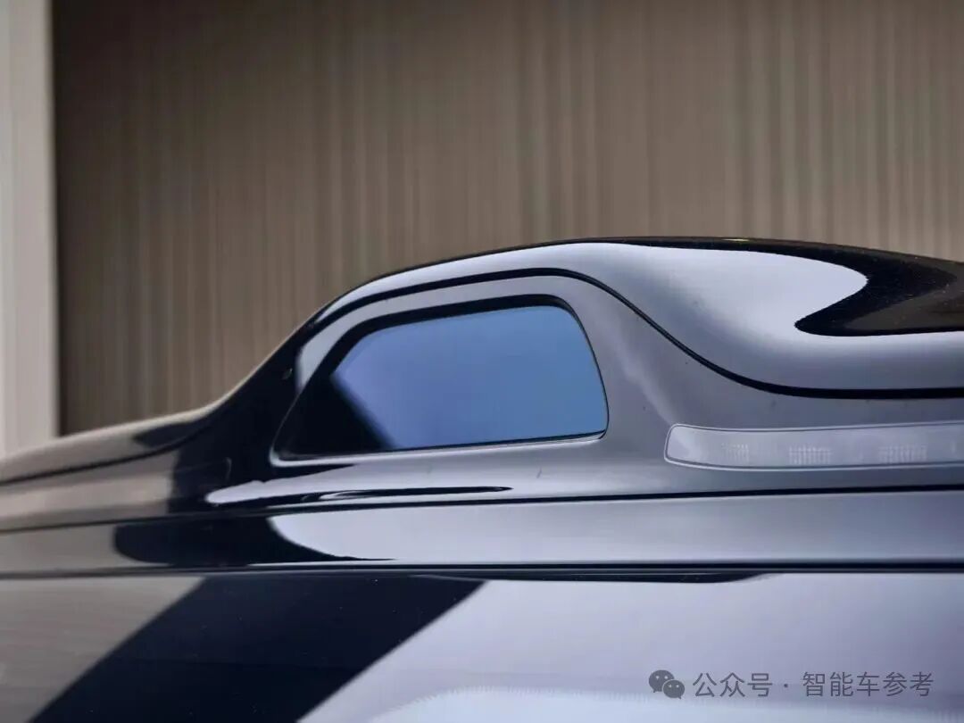 上海旗艦SUV太有生活了:自帶淋浴和地暖,32萬開賣