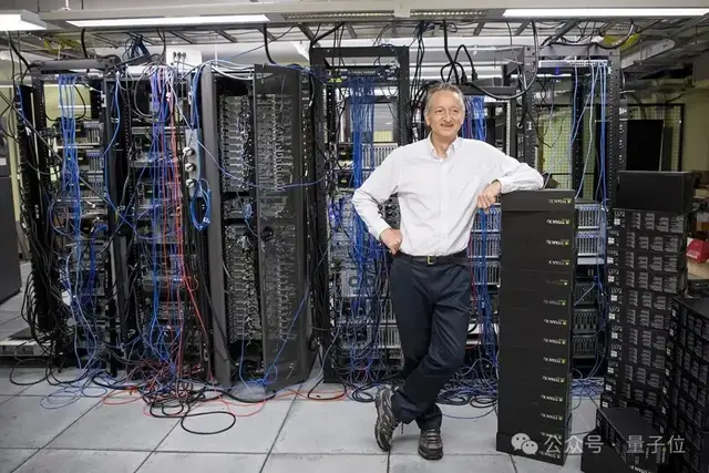 Hinton為兒子加入谷歌，現(xiàn)在痛悔畢生工作，“青少年做水管工吧”