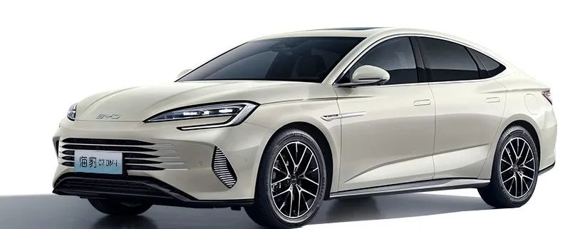 寶馬電車骨折價:30萬工業垃圾,15萬工業奇跡