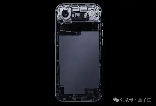 庫克擠爆牙膏!5999元iPhone17上高刷,新款耳機能測心率+同傳