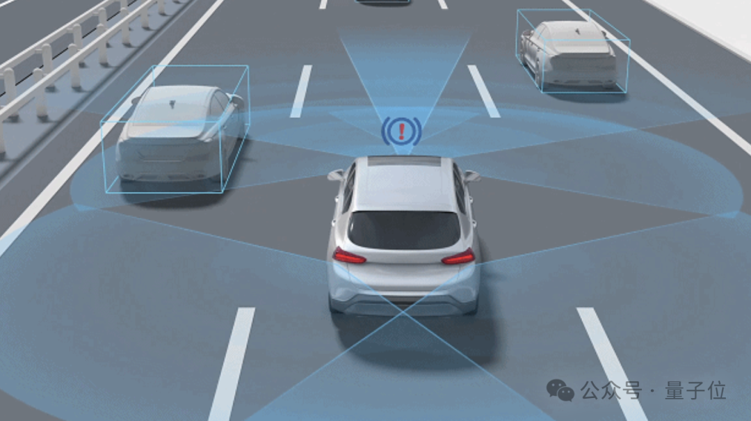 全球首個「油電平權」智駕方案:10萬級入門標配高速NOA,高通Momenta聯合出品