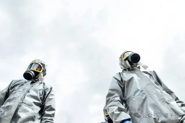 Hinton為兒子加入谷歌，現(xiàn)在痛悔畢生工作，“青少年做水管工吧”