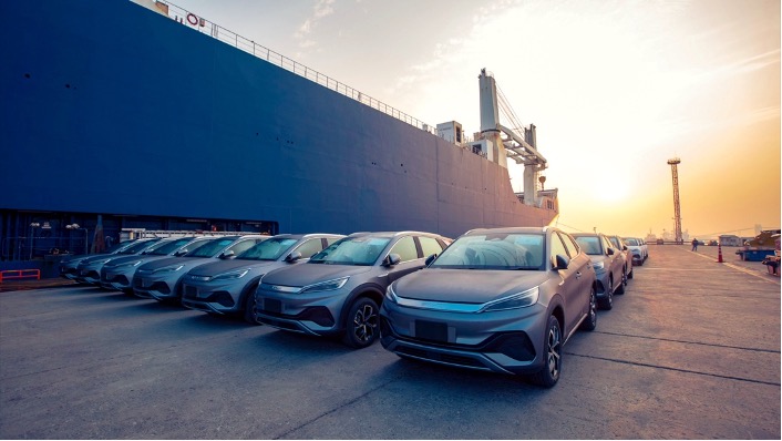 比亞迪新能源汽車產(chǎn)量達(dá)成600萬輛!方程豹豹5鄭州下線