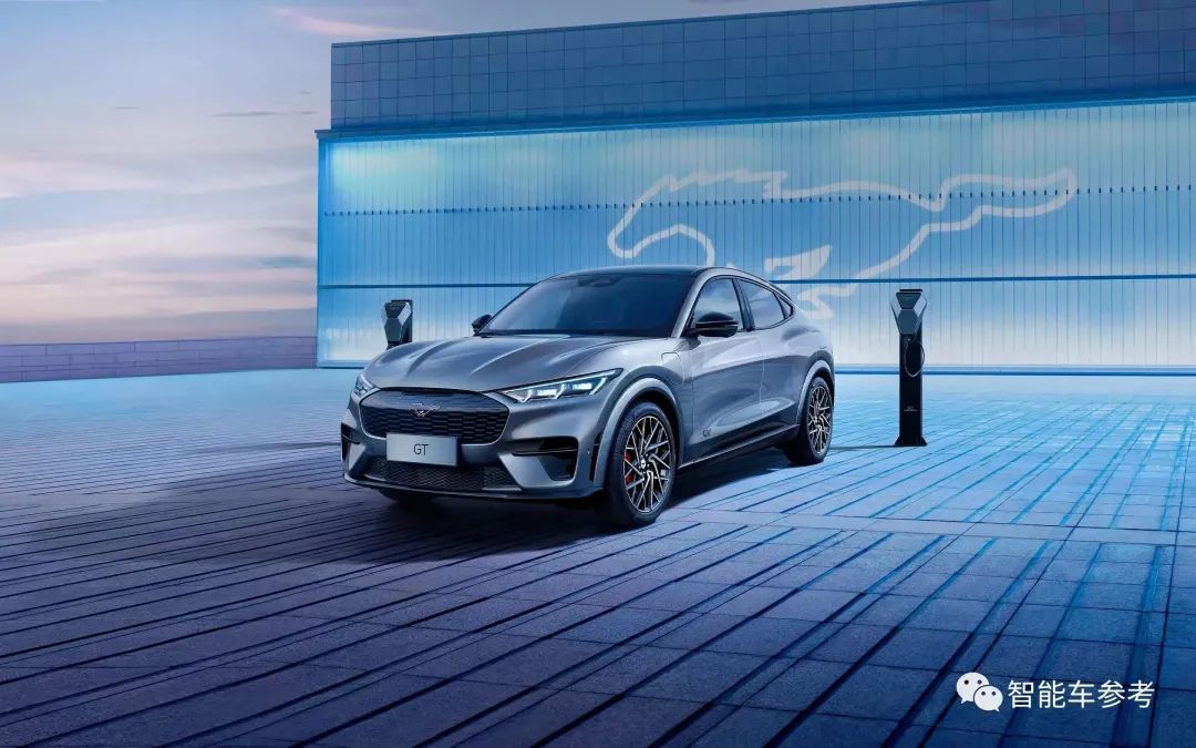 中國爆款新能源盤點(diǎn)：4大冠軍，14個(gè)復(fù)刻者，12大品牌廝殺