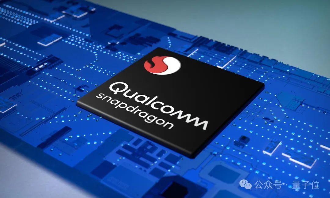 全球首個「油電平權」智駕方案:10萬級入門標配高速NOA,高通Momenta聯合出品