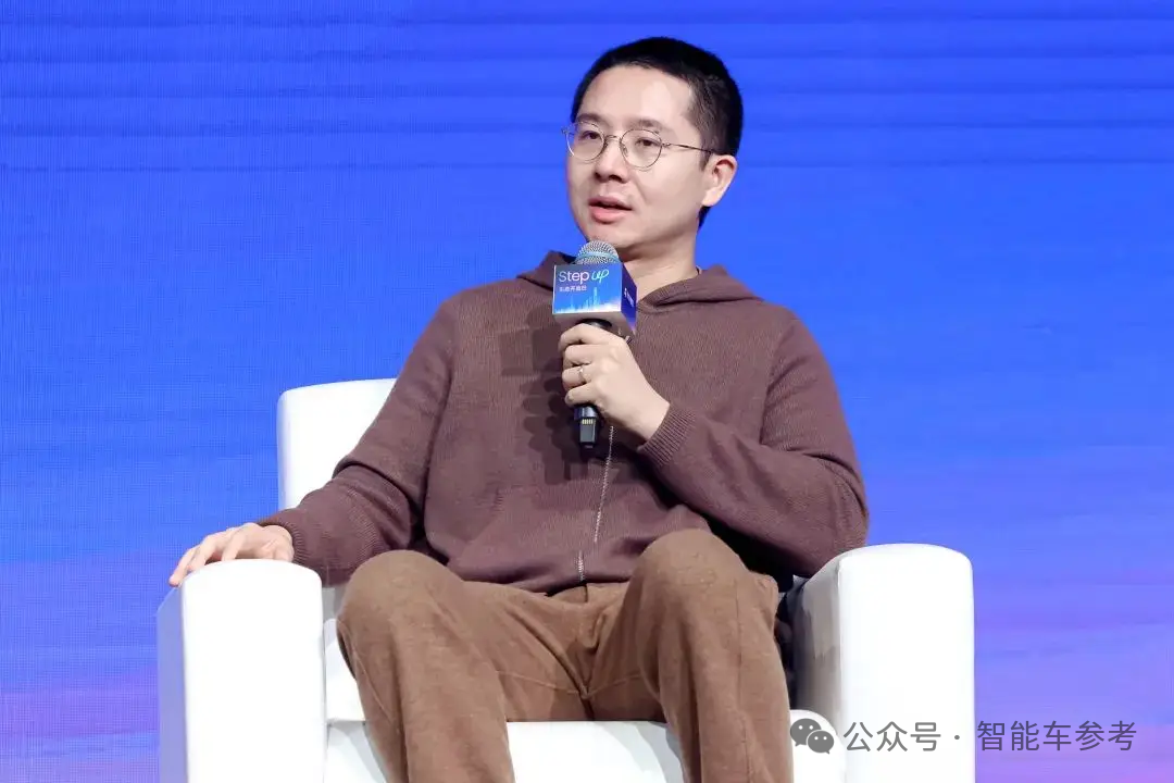 華為車BU首任總裁轉投李書福麾下,在重慶履新了