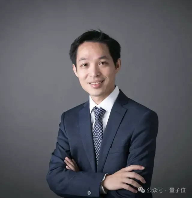 全球頂級AI科學家許主洪加盟阿里！IEEE Fellow，五萬被引論文數，曾任Salesforce集團副總裁