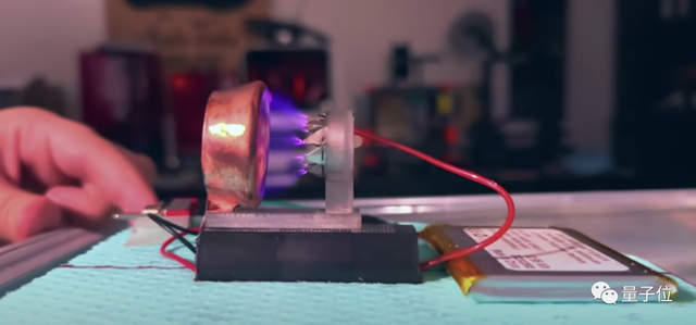 DIY大佬自制離子推進器火了,近300萬網友圍觀:星際迷航就是用的這吧