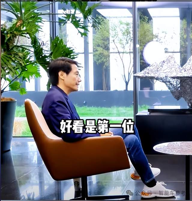 雷軍罕見硬剛回應(yīng)!同日公關(guān)負(fù)責(zé)人被曝調(diào)整