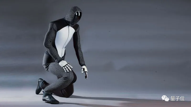 文心一言員工跳槽工資翻倍/ 馬斯克退出OpenAI內幕曝光/ 搜狗輸入法之父加入AI創業…今日更多新鮮事在此