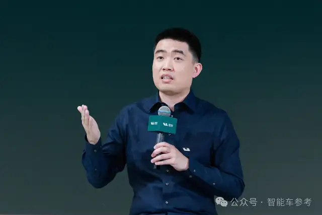 理想智駕王炸：車位到車位全程在線，還能自主過收閘機