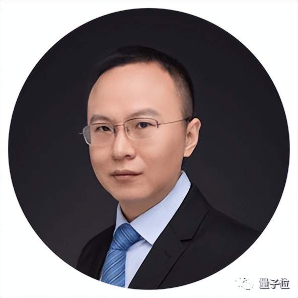 文心一言員工跳槽工資翻倍/ 馬斯克退出OpenAI內幕曝光/ 搜狗輸入法之父加入AI創業…今日更多新鮮事在此