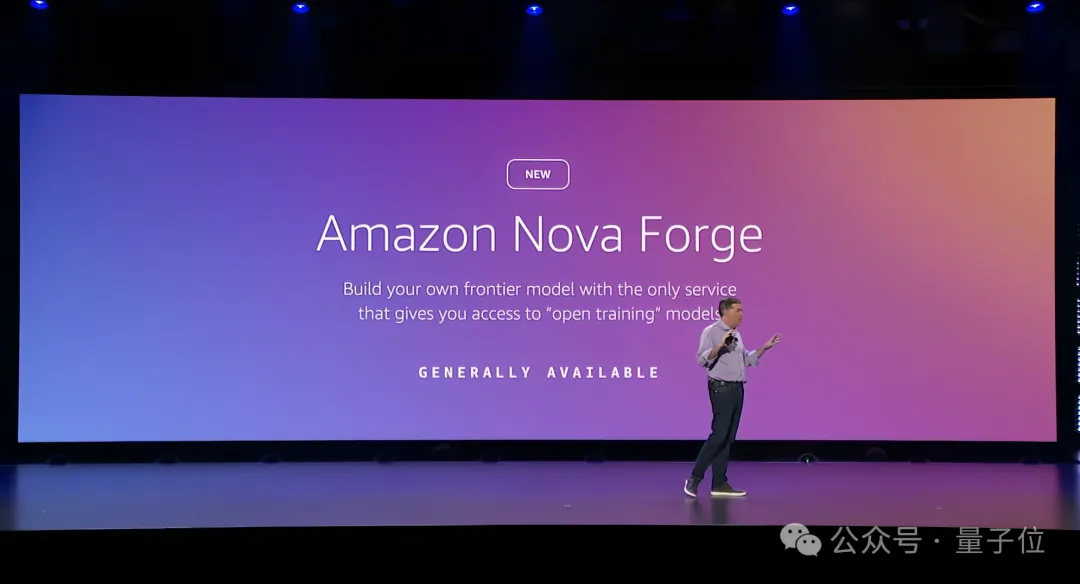 云計算一哥10分鐘發(fā)了25個新品！Kimi和MiniMax首次上桌