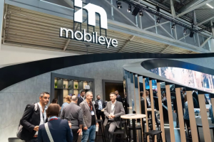 從輔助駕駛到無人駕駛出租車,Mobileye展現技術與商業化雙重實力