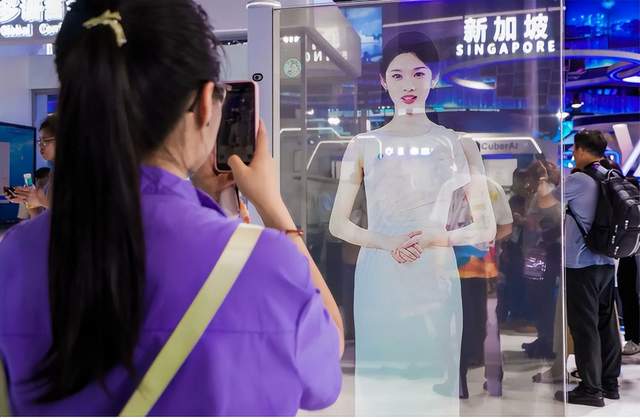 科大訊飛賦能史上最“AI”東博會:打造全場景無障礙溝通體驗,發(fā)布東盟系列產(chǎn)品