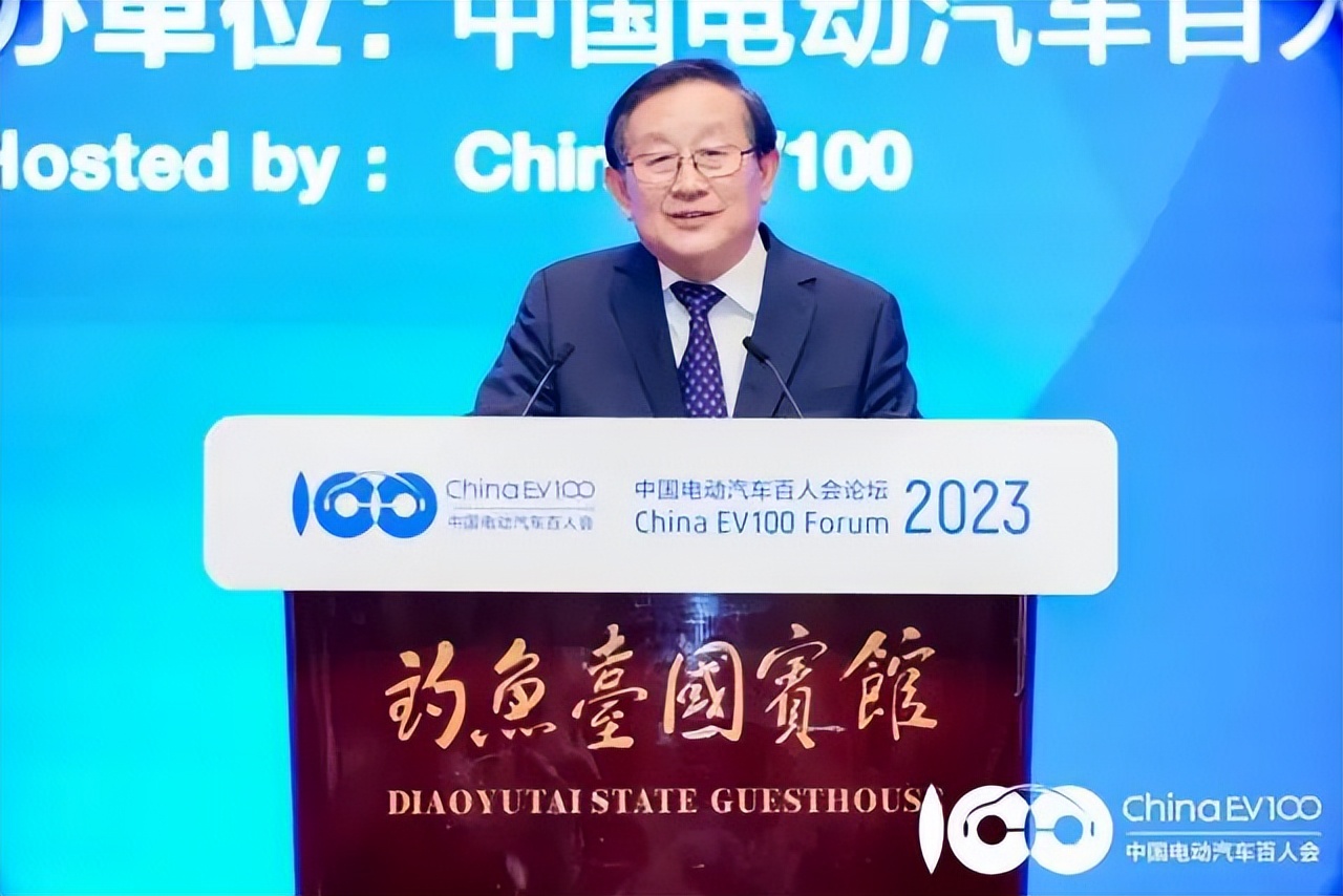 激光雷達從L2就得標配,ChatGPT帶來BEV新方向,城市NOA產(chǎn)品今年卷爆了|中國電動汽車百人論壇2023