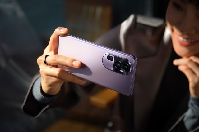OPPO Reno10系列來了，2499起！全系標配超光影算法+長焦鏡頭