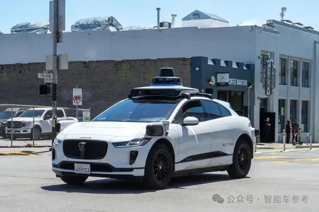 全球第一車企，集齊中美雙版Waymo