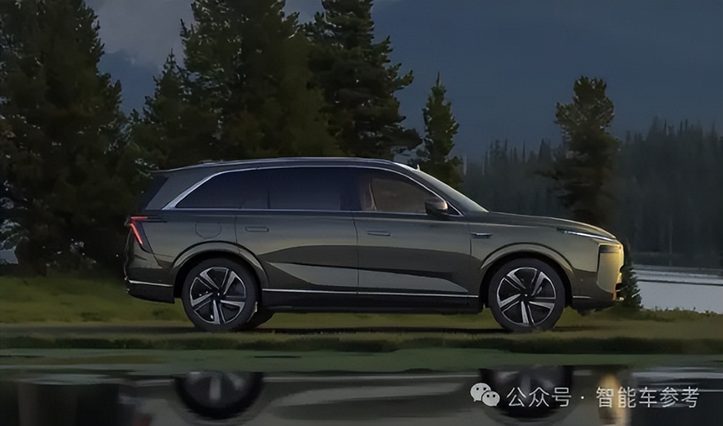 VLA改寫智駕競速規則,英偉達加持,黑馬玩家4個月撬走10%份額