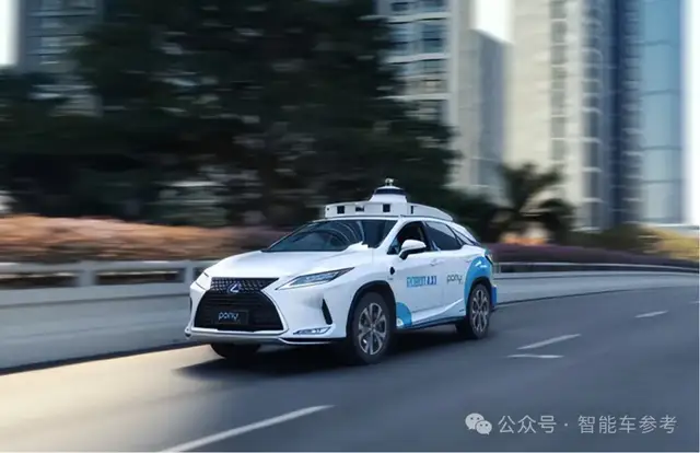 Robotaxi「眼睛」革命:三次激光雷達換代潮,無人車從0走向100000