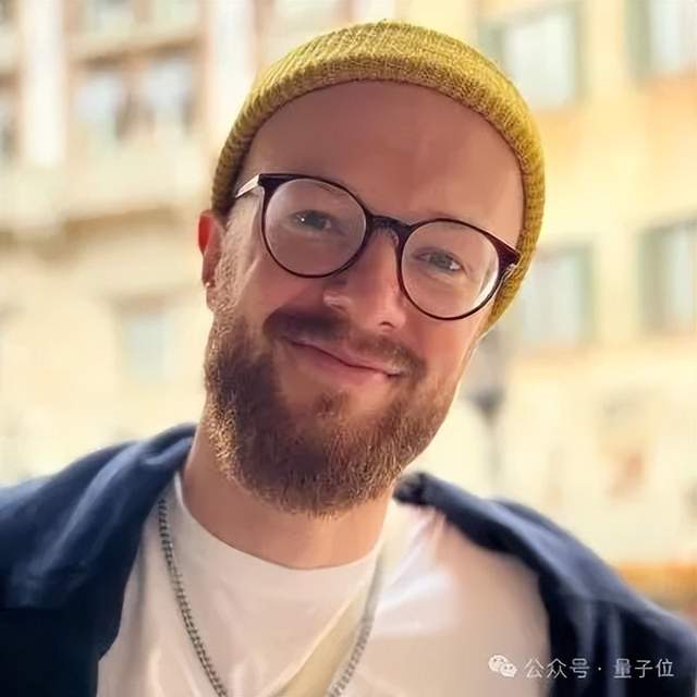 一句話生成任務(wù)專屬LoRA!Transformer作者創(chuàng)業(yè)公司顛覆LLM微調(diào)