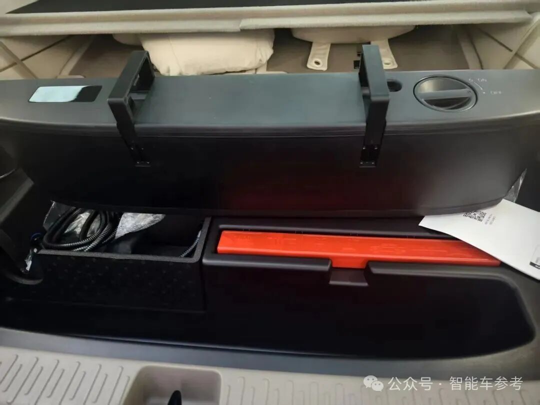 上海旗艦SUV太有生活了:自帶淋浴和地暖,32萬開賣