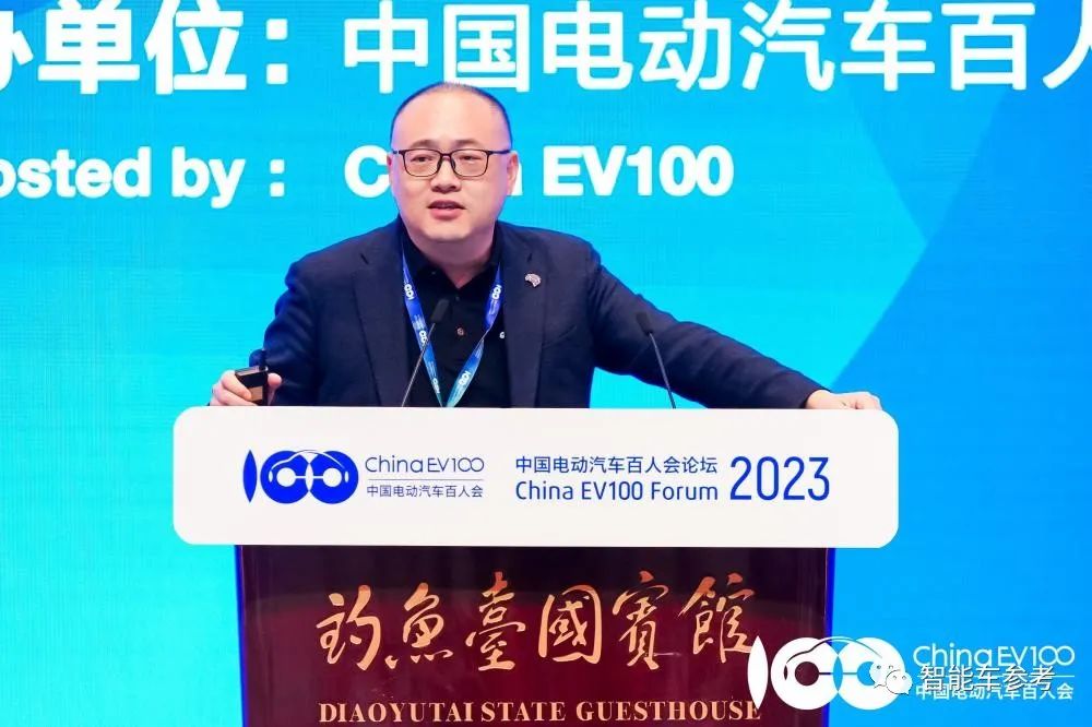 余承東透露貼標華為有領導不同意，余凱認為量產車不需要搞L4